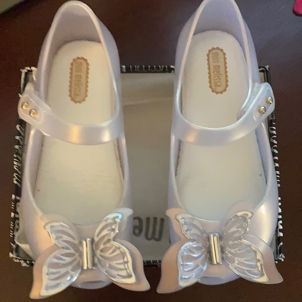 Gently used soft white Mini Melissa’s.